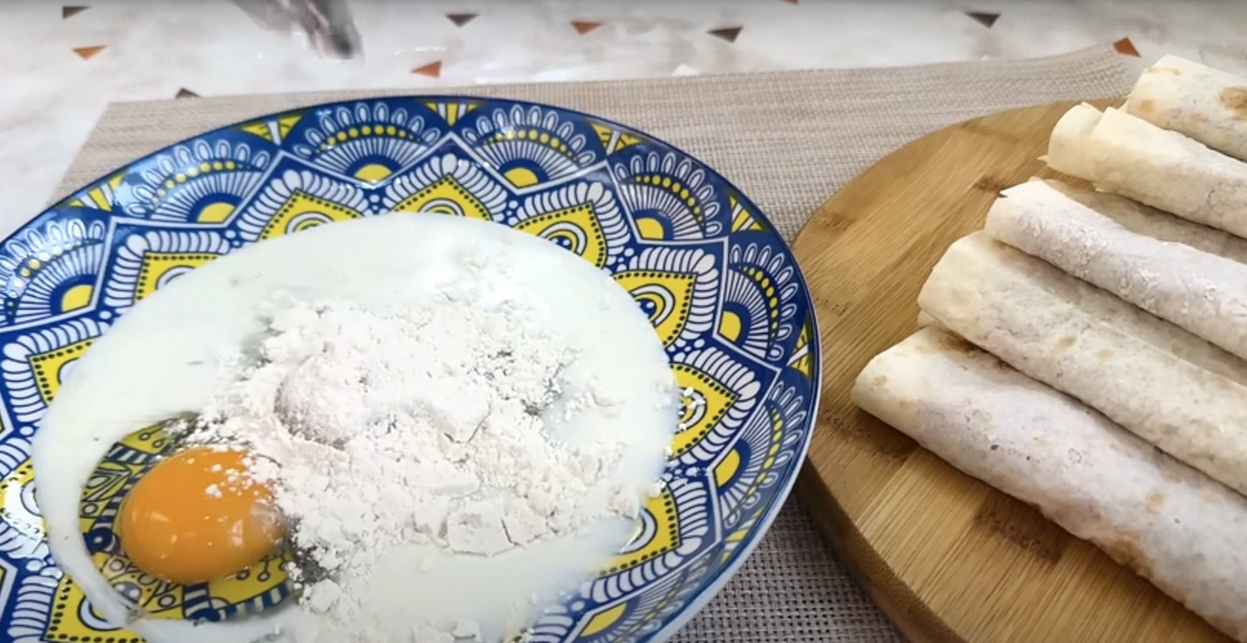 Коли зовсім немає часу на приготування! Беру звичайний фарш та лаваш і готую таку смакоту (ліниві чебуреки)