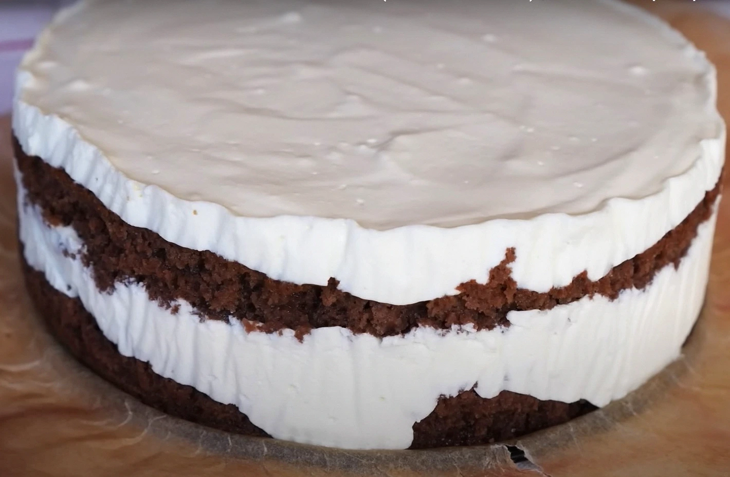 Шоколадний торт на кефірі “3 склянки”. Простий рецепт смачного сметанника