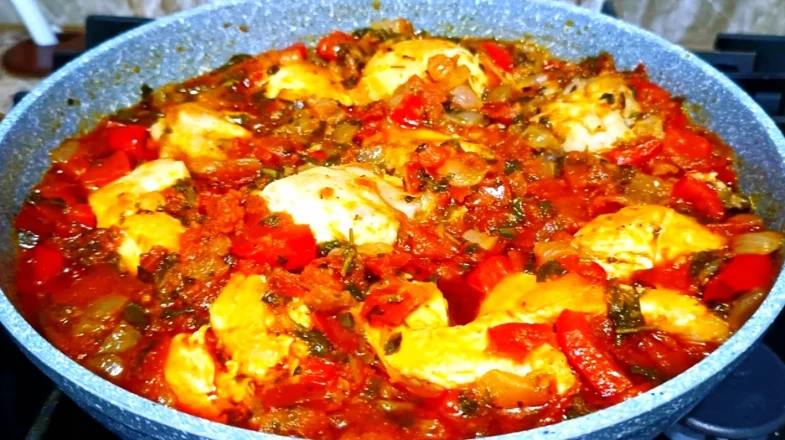 Секретна страва, що підкорить серце: чому ця курка з овочами стала кулінарним хітом у моїй родині?