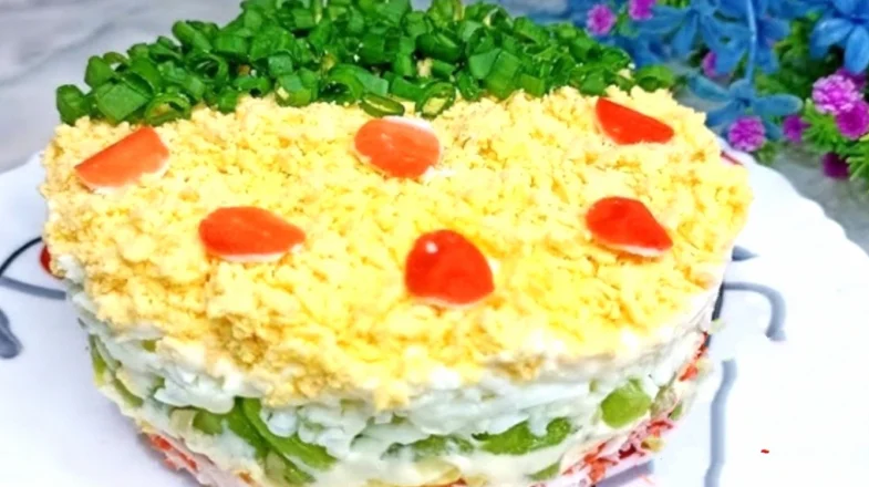 Легкість з перчинкою: салат “Ніжність” з крабовими паличками та ківі, який ваші подруги вимагатимуть знову і знову!