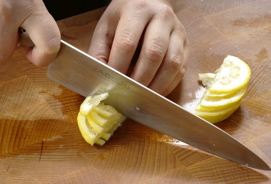 Їх “зметуть” за секунду. Бутерброди з ікрою за рецептом ресторану «Прага»