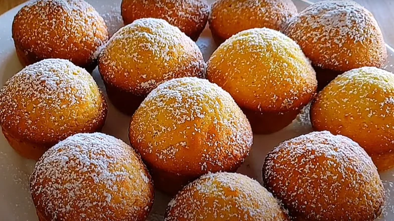 Секретні “хмарки” з апельсина: рецепт кексів, що тануть у роті!