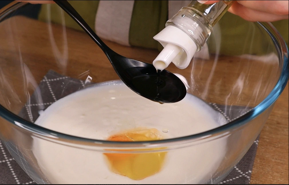 Зі звичайної капусти і кефіру готую ось таку смакоту. Зовсім не очікувала, що з капусти вони вийдуть такими пишними