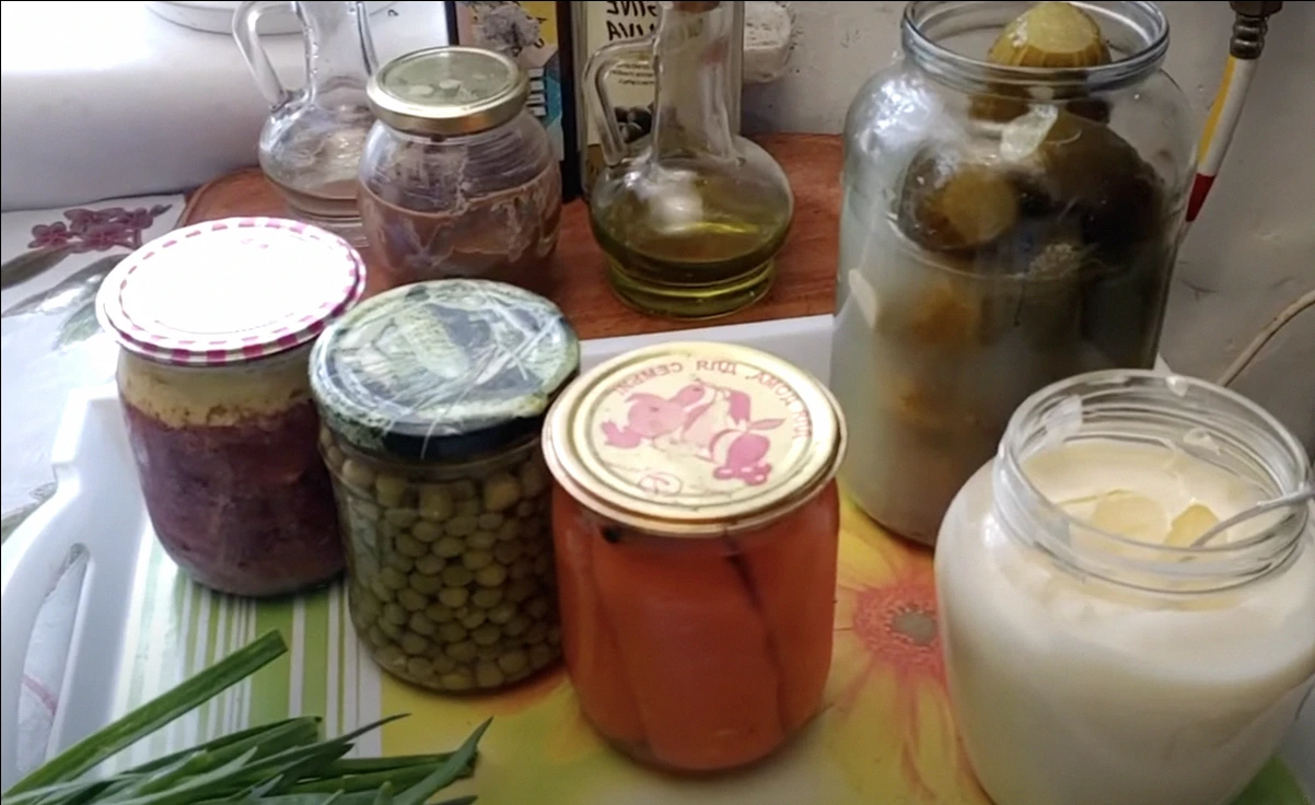 Ароматний селянський Олів’є. Продукти вже в коморі. Дякую сусідці за підказку!