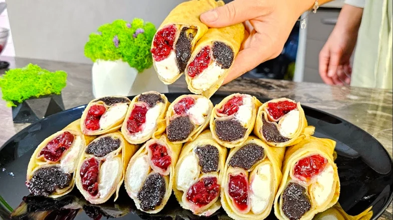 Королівські налисники “4 склянки” з потрійною начинкою: Секрет насолоди, яка замінить торт!