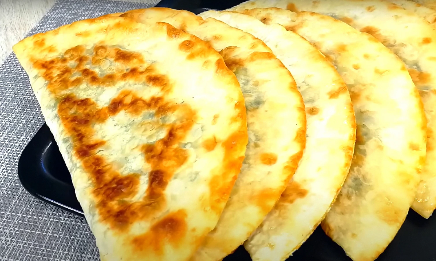 Лаваш плюс кабачок! Найпростіші чебуреки з кабачком без замісу тіста за 10 хвилин