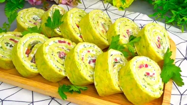 Цей кабачковий рулет із сиром — найсмачніша закуска, яку ви захочете готувати щодня!