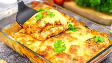 Фарш + кабачки = кулінарний феєрверк! Спробуйте “Лазанью з кабачків”, від якої всі будуть у захваті!