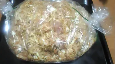 Неймовірна капуста в рукаві: “Склали і забули” — простота, яку ви захочете повторити знову і знову!